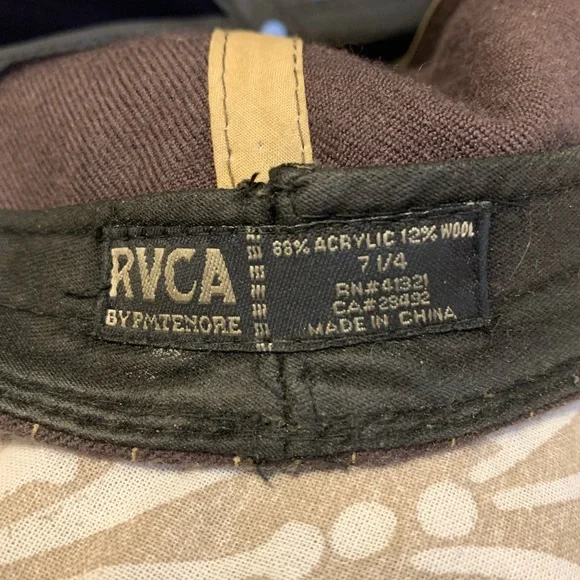 Rare RVCA full back hat - Picture 3 of 3